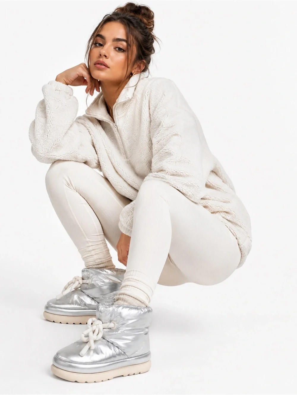 UGG|  Women's Classic Maxi Short Textile Boots In Silver Size 7 NEW
